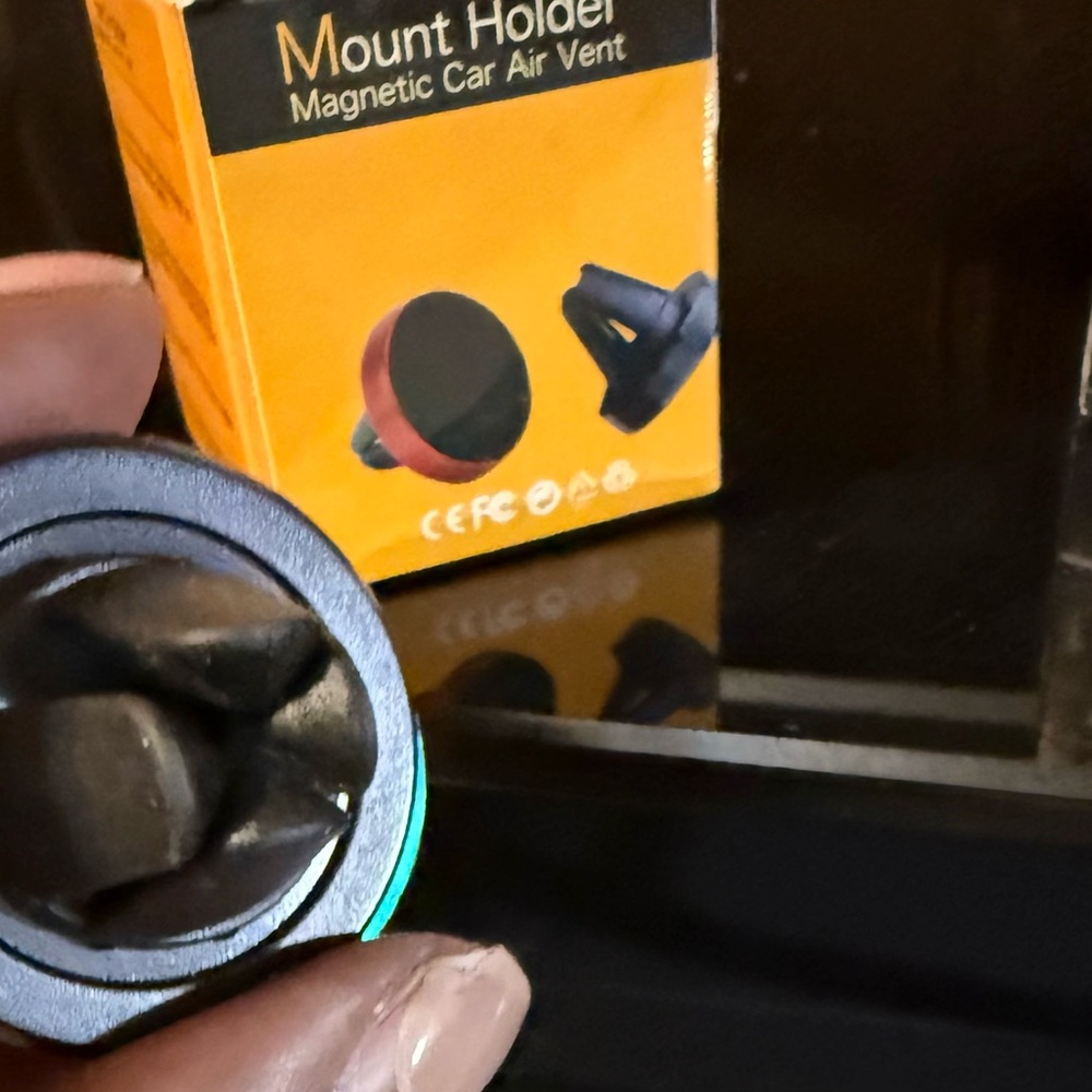 Universal Magnetic Car Air Vent Mount Holder - Black